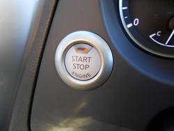 2025 NISSAN NAVARA ST-X