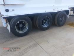 2005 Vawdrey Compactor Trailer