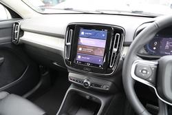 2024 Volvo
XC40 Plus B4