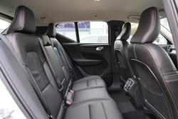 2024 Volvo
XC40 Plus B4