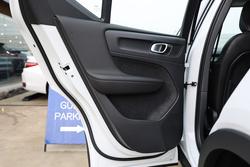 2024 Volvo
XC40 Plus B4