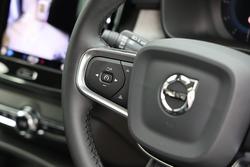 2024 Volvo
XC40 Plus B4