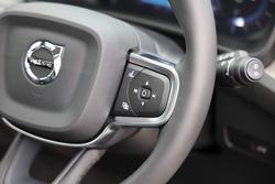 2024 Volvo
XC40 Plus B4