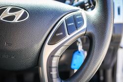 2013 Hyundai
                i30 