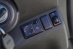 2014 Nissan Navara ST