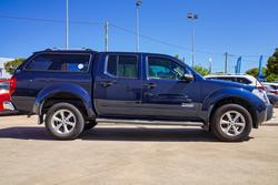 2014 Nissan Navara ST