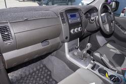 2014 Nissan Navara ST