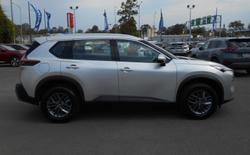 2025 Nissan X-TRAIL ST