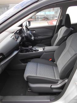 2025 Nissan X-TRAIL ST