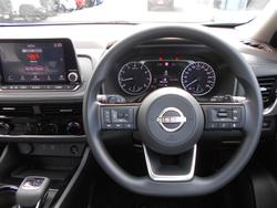 2025 Nissan X-TRAIL ST