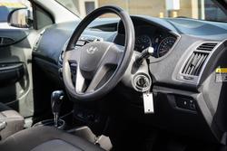 2015 HYUNDAI
i20 ACTIVE