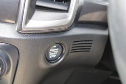 2021 Ford
Everest Titanium