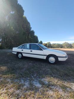 1990 Holden Commodore VN Berlina 