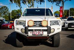 2016 Toyota HILUX SR5