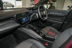 2025 Alfa Romeo Junior Ibrida