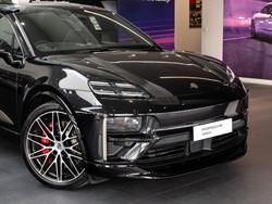 2024 Porsche Macan Turbo