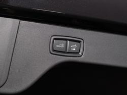 2024 Porsche Macan Turbo