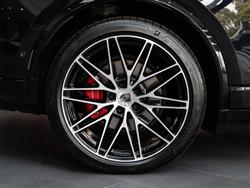 2024 Porsche Macan Turbo