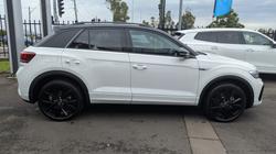 2025 VOLKSWAGEN T-ROC R-LINE