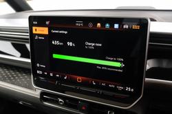 2025 Volkswagen ID. Buzz Pro BEV560