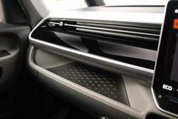 2025 Volkswagen ID. Buzz Pro BEV560