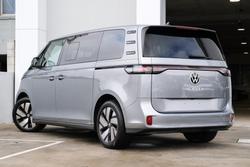 2025 Volkswagen ID. Buzz Pro BEV560
