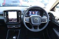 2026 Volvo XC40 Ultra B4 Dark
