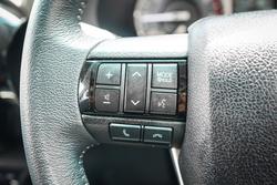 2024 Toyota HILUX SR5