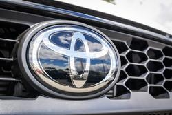 2024 Toyota HILUX SR5