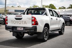 2024 Toyota HILUX SR5