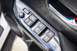 2024 Toyota HILUX SR5