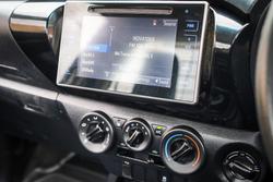 2017 Toyota HILUX SR