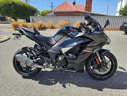 Kawasaki Ninja 1000 SX