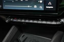 2025 Alfa Romeo Junior Ibrida