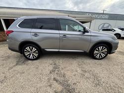 2021 MITSUBISHI Outlander LS