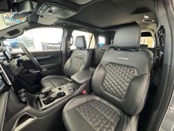 2025 Ford
Everest Platinum