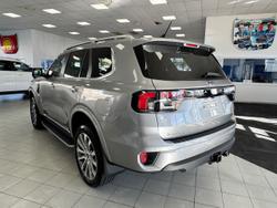 2025 Ford
Everest Platinum