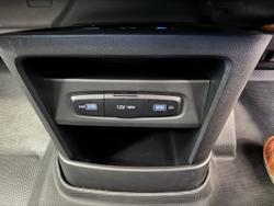 2022 Hyundai
STARIA Elite