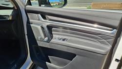 2025 LDV D90 Executive SV9A MY25 NATURAL WHITE