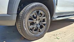 2025 LDV D90 Executive SV9A MY25 NATURAL WHITE