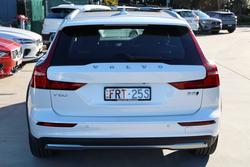 2024 Volvo
V60 Cross Country Ultra B5 Bright
