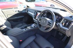 2024 Volvo
V60 Cross Country Ultra B5 Bright