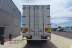 2011 Nixon Curtainsider Pig Trailer