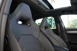 2025 CUPRA Leon VZx