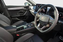2025 CUPRA Leon VZx