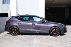 2025 CUPRA Leon VZx