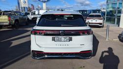2026 VOLKSWAGEN Tiguan R-LINE