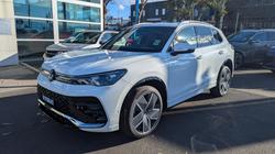 2026 VOLKSWAGEN Tiguan R-LINE
