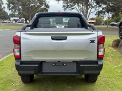 2025 Isuzu D-MAX X-RIDER