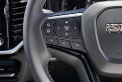 2025 Isuzu MU-X LS-T